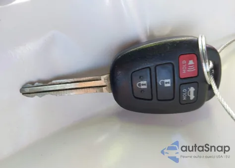 2018 Toyota Corolla Le from USA, damaged, VIN 2T1BURHE8JC986824